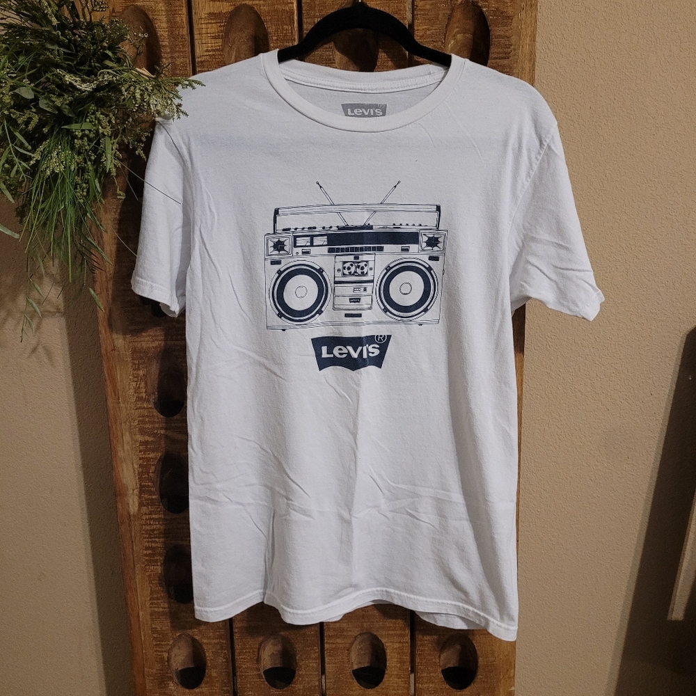 🌟SOLD🌟Levi's shirt